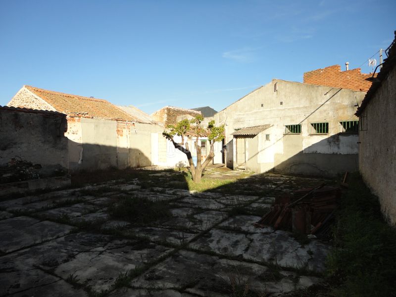 Foto c19e250b-4c37-47db-9fe9-f9405fe5d9fa. Casa a calle cantarranas 13 a Bernardos