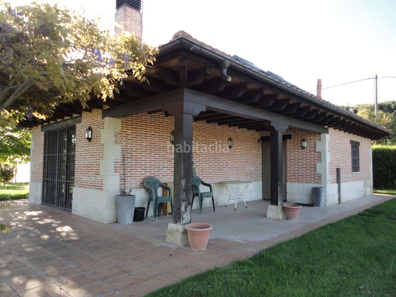 Foto bd115567-e32b-42e7-85a7-381d77b4ddd3. Chalet en Laguna de Duero