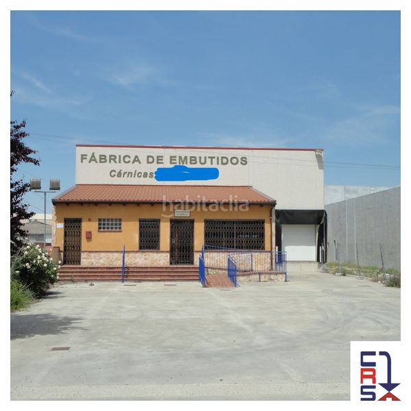 Foto 17dcbd2f-75d1-49da-b91e-5b9d53ba22b6. Bâtiment à usage industriel avec chauffage dans Armunia León
