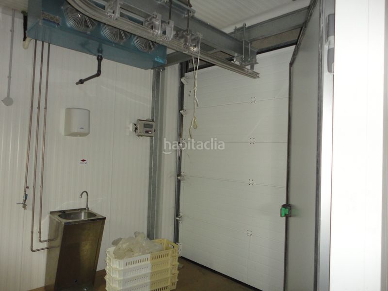 Foto 5fa24274-09a7-4a02-a29b-883f790f17b7. Bâtiment à usage industriel avec chauffage dans Armunia León
