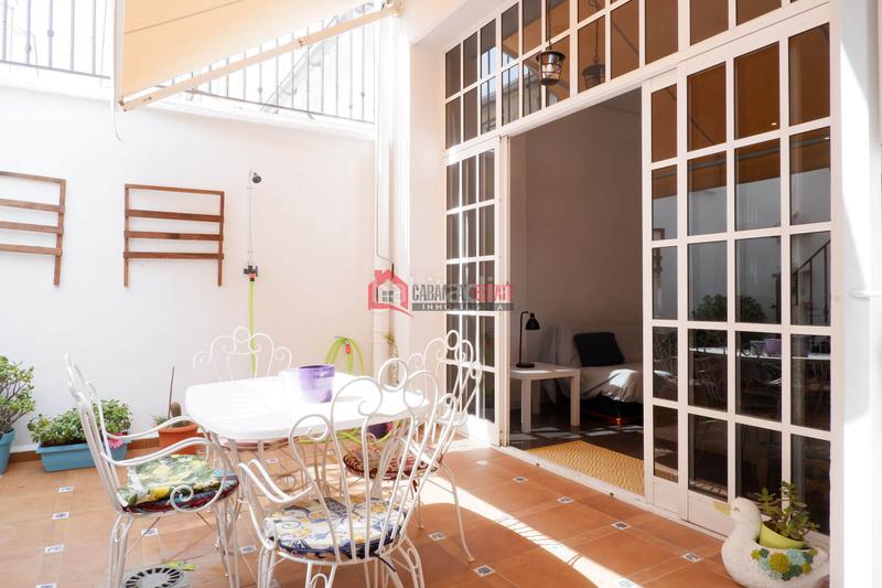 Foto f8eda003-58f1-409c-aa8e-70ccf84d8ef2. Lloguer apartament a El Cabanyal-El Canyamelar Valencia