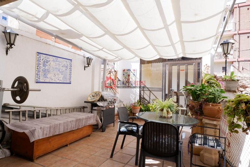 Foto 78c57eab-0363-40ea-9027-d2ac5e9758fb. Édifice dans El Cabanyal-El Canyamelar Valencia