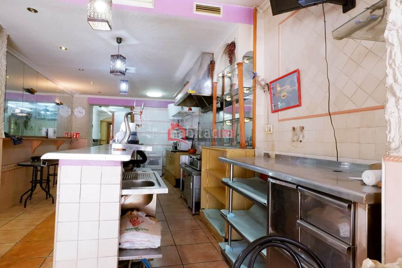 Foto 7aa1900a-b9dd-47a1-b176-c167725ddf65. Edificio in El Cabanyal-El Canyamelar Valencia