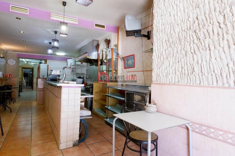 Foto c3375c15-f37a-48ac-a45a-5126bb43498d. Edificio in El Cabanyal-El Canyamelar Valencia