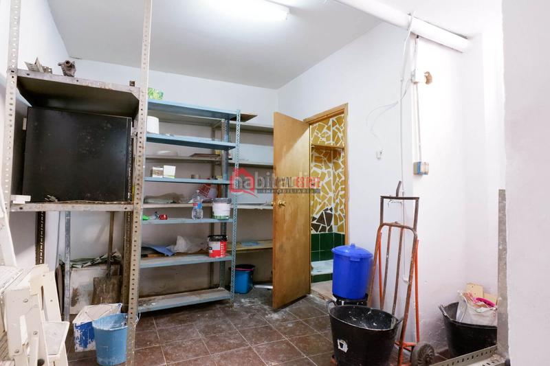 Foto 1736e941-8f3e-46e9-9ee7-406ac2d113dd. Edificio en El Cabanyal-El Canyamelar Valencia