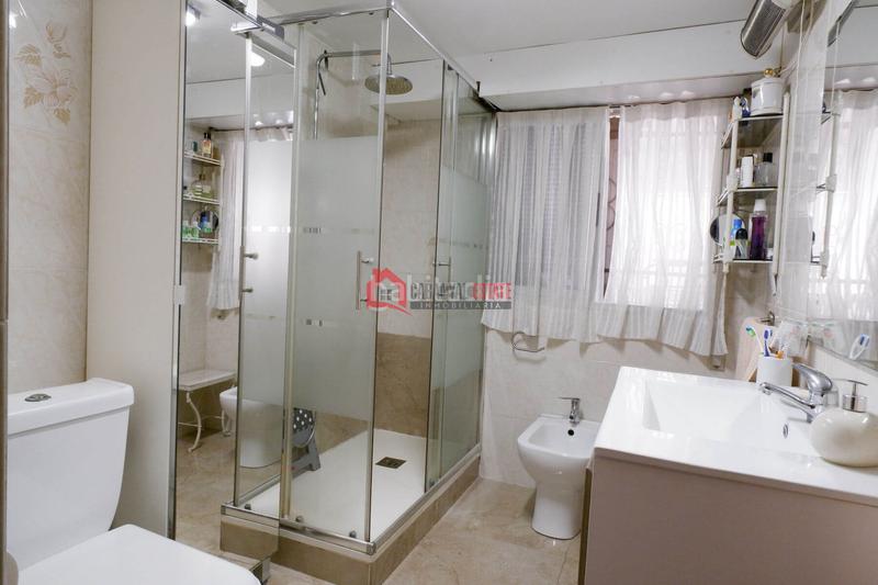 Foto 74e55859-cf44-400b-adc7-fa930e46fa73. Edificio en El Cabanyal-El Canyamelar Valencia