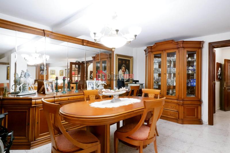 Foto c1c45beb-992c-47a4-8c97-e84f51c272df. Edificio en El Cabanyal-El Canyamelar Valencia