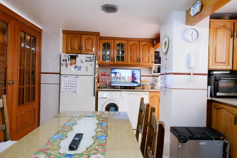 Foto cfaeafe4-1def-435b-ae62-7b7bca0c1752. Edificio en El Cabanyal-El Canyamelar Valencia