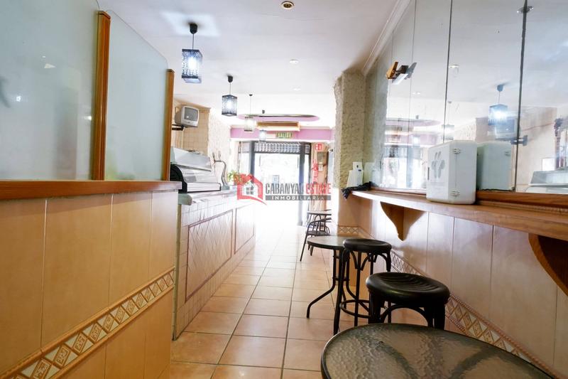 Foto f4cbd54c-f6b8-4156-ab43-d59cab0d4f89. Edificio en El Cabanyal-El Canyamelar Valencia