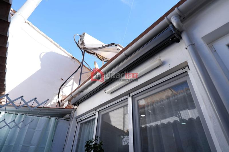 Foto a237fc35-c740-43fa-aef5-6132f87b32b4. Casa adosada en El Cabanyal-El Canyamelar Valencia