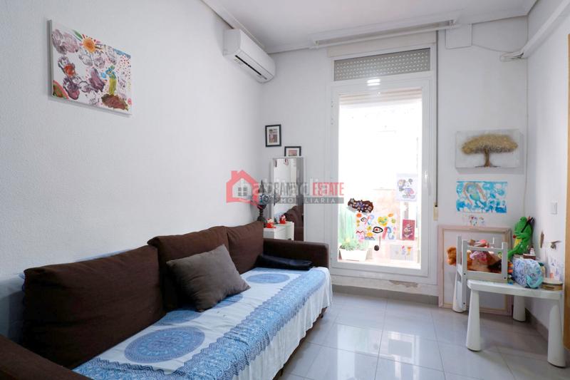 Foto cf73415b-b8f0-4141-b972-4d4d1822f6fa. Casa adosada en El Cabanyal-El Canyamelar Valencia