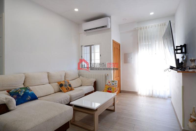 Foto 3537c0ee-af86-42ec-8c9d-8bf126588092. Reihenhaus mit heizung in El Cabanyal-El Canyamelar Valencia