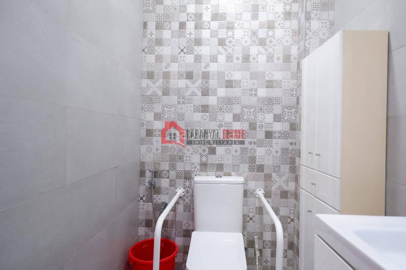 Foto 861b0fc7-a5ba-401d-9553-e9fdbcbac3ee. Semi detached house with heating in El Cabanyal-El Canyamelar Valencia