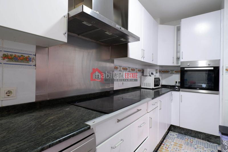 Foto e63c831c-703c-4ab9-8869-6d760dc63edf. Semi detached house with heating in El Cabanyal-El Canyamelar Valencia