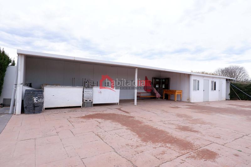 Foto 17494b14-1a22-43bb-afc5-5f66897ba7ce. Chalet avec parking piscine dans Corinto-Almardà Sagunt