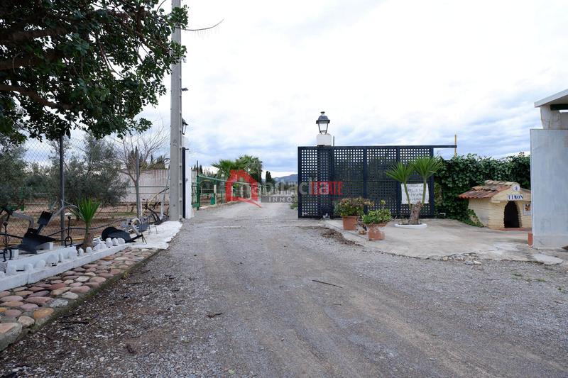 Foto 18b4768e-a245-4431-b21e-bf311c534987. Chalet avec parking piscine dans Corinto-Almardà Sagunt