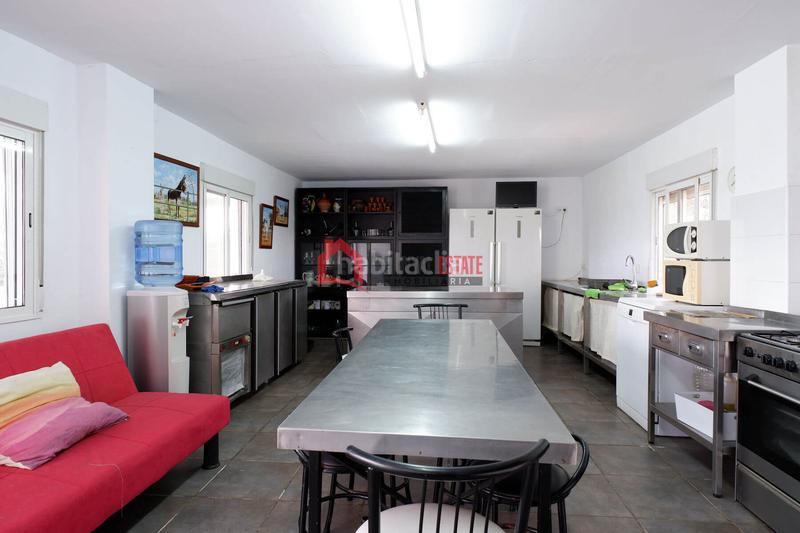 Foto 3f271c7d-fee6-4e16-9233-a673186eecf8. Chalet avec parking piscine dans Corinto-Almardà Sagunt