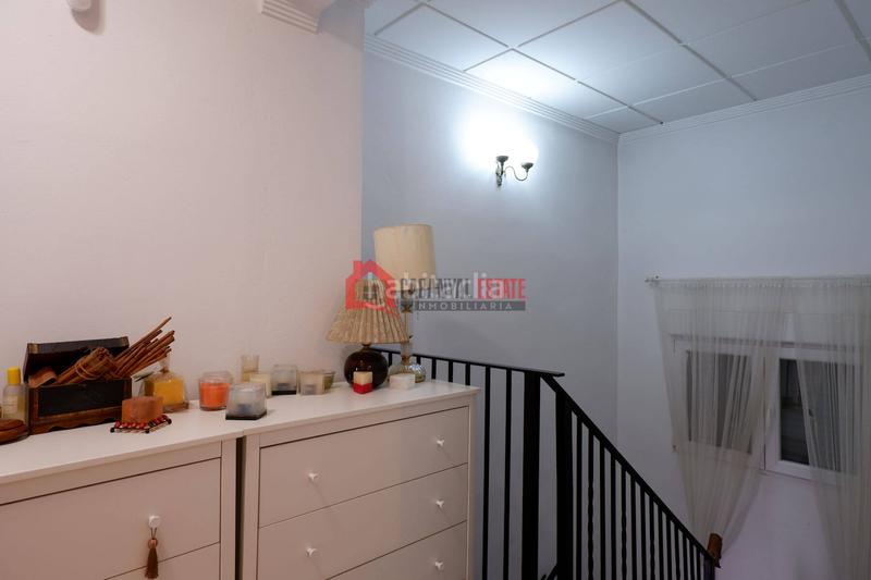 Foto 6b34e827-53dc-4547-b67b-1238c0f0f94d. Chalet avec parking piscine dans Corinto-Almardà Sagunt