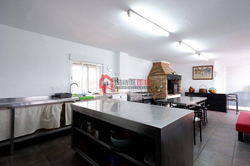 Foto ab25db3a-02d5-401a-be89-0e3e62a01670. Chalet avec parking piscine dans Corinto-Almardà Sagunt