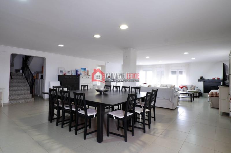 Foto b337a363-95e7-4916-982f-46d4c6cf9860. Chalet avec parking piscine dans Corinto-Almardà Sagunt