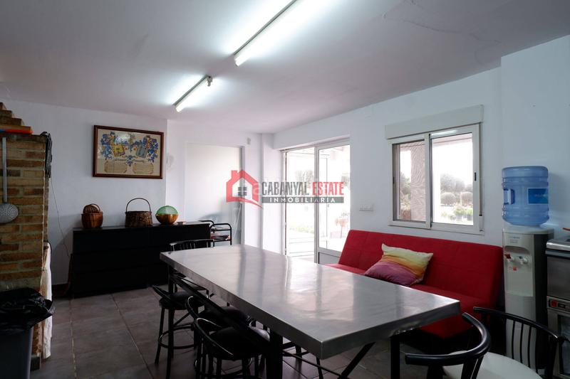 Foto b3a8266b-81ff-45f1-ac51-6e12d48bbf7d. Chalet avec parking piscine dans Corinto-Almardà Sagunt