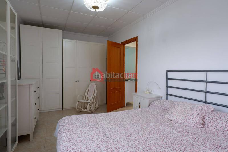 Foto c4068f3b-f915-4cb8-afb7-0cf757400b7a. Chalet avec parking piscine dans Corinto-Almardà Sagunt