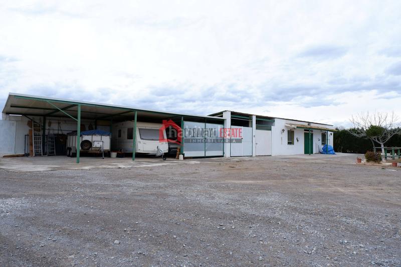 Foto d4d16bc1-93ce-4716-9f66-f7c97aa09f88. Chalet avec parking piscine dans Corinto-Almardà Sagunt