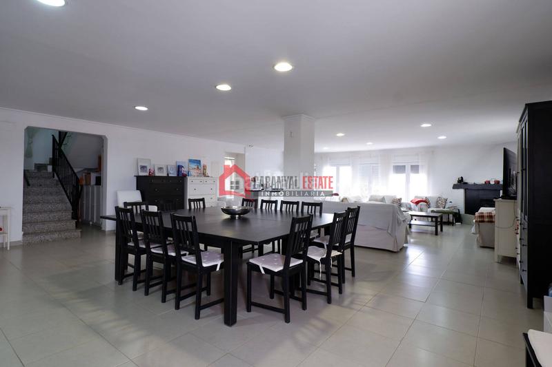 Foto fb43b23f-9b62-4515-ad88-2b4d52798474. Chalet avec parking piscine dans Corinto-Almardà Sagunt