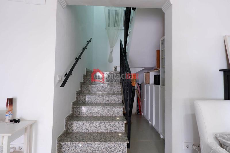 Foto 769a0f9d-dc9d-43eb-8fd1-cb3beee3cb1b. Xalet amb aparcament piscina a Corinto-Almardà Sagunt