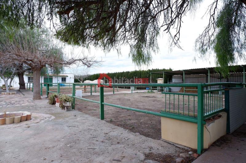 Foto 82574809-645f-4e5f-92da-bc914d6e1f44. Xalet amb aparcament piscina a Corinto-Almardà Sagunt