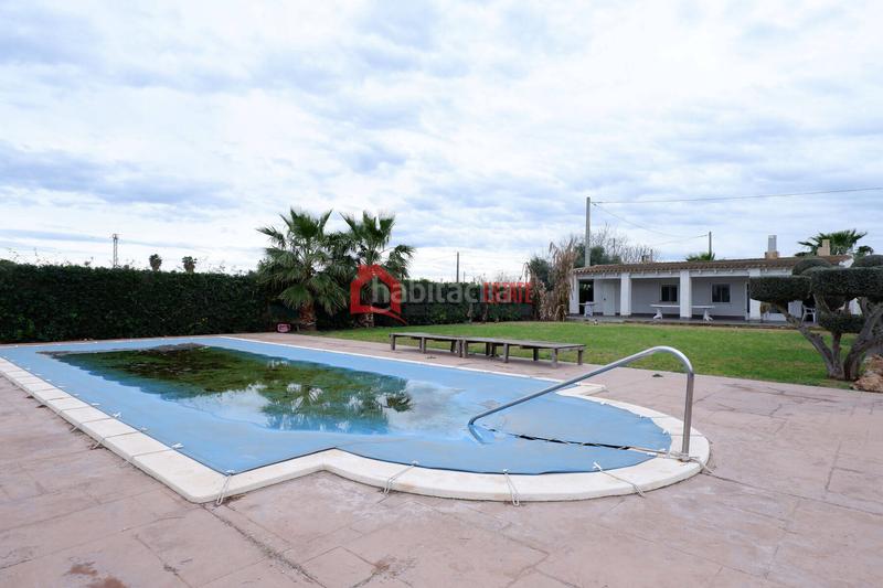 Foto cf9443e1-0a48-4a94-ae69-0361ad3f3a9c. Xalet amb aparcament piscina a Corinto-Almardà Sagunt