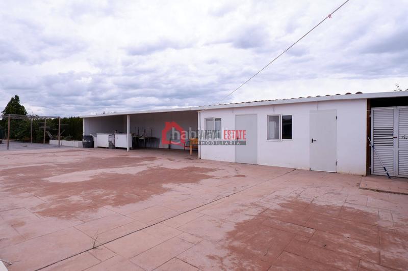 Foto edf6a33c-4816-459d-b0e3-61c0e1abb63b. Xalet amb aparcament piscina a Corinto-Almardà Sagunt