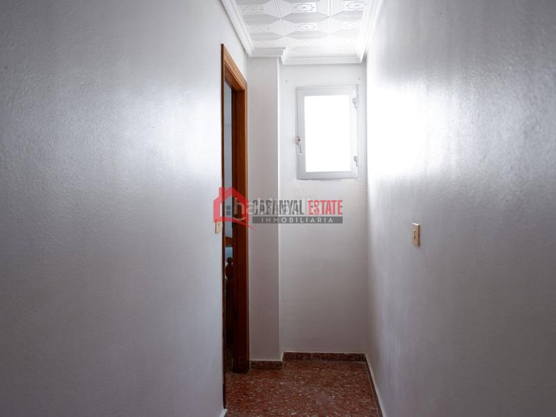 Foto e9a563f9-c423-45c1-87ba-34e054732435. Àtic a Avenida de Abril-9 de Octubre Sagunt