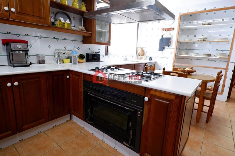 Foto 13cb2155-fb85-4dfd-a47c-dae2927e455d. Chalet mit heizung parking pool in Los Pinares-La Masia Bétera
