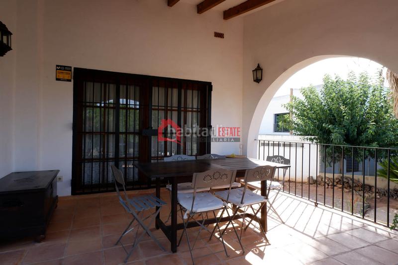 Foto 497c6f50-7695-41f1-a6ed-406206f316d2. Chalet mit heizung parking pool in Los Pinares-La Masia Bétera