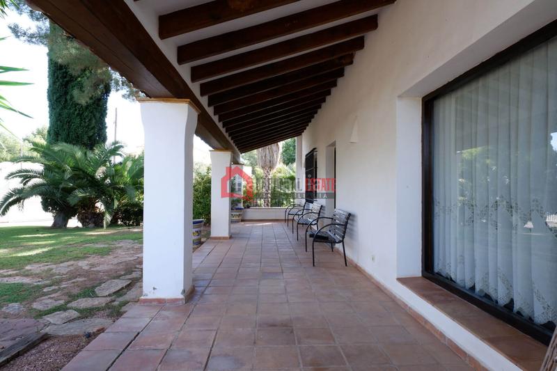 Foto 5dc1778c-0c75-47a6-912a-f62ff604d709. Chalet mit heizung parking pool in Los Pinares-La Masia Bétera