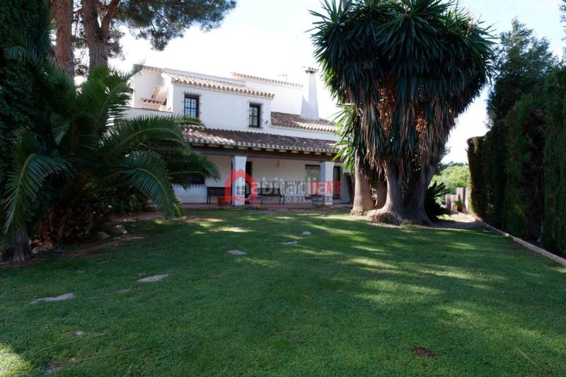 Foto 5fb2258e-2473-444a-a3b9-79353ae8dbf3. Chalet mit heizung parking pool in Los Pinares-La Masia Bétera