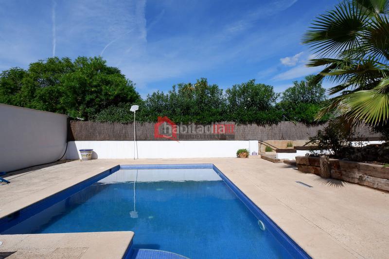 Foto 66bfe7b0-7773-411b-abcc-7bb948abb26c. Chalet mit heizung parking pool in Los Pinares-La Masia Bétera