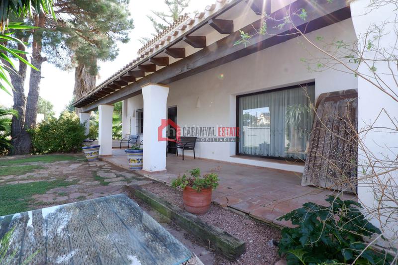 Foto 691165c7-9f78-49c5-a156-82a91c6f1499. Chalet mit heizung parking pool in Los Pinares-La Masia Bétera