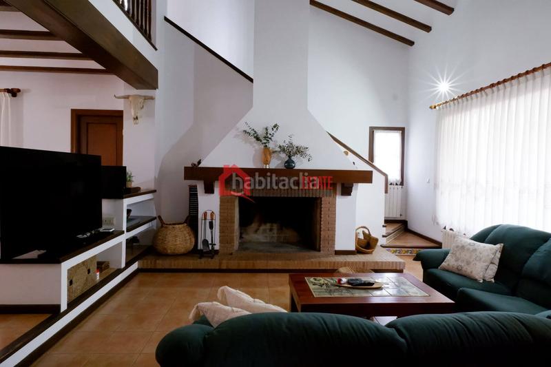 Foto 6d37cf39-c411-4a02-a9ff-d2d2268c9bd5. Chalet mit heizung parking pool in Los Pinares-La Masia Bétera