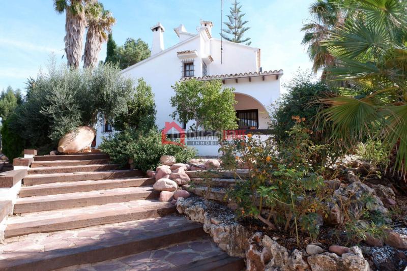 Foto 74862b39-8011-4553-a4a0-b1181f27e3f0. Chalet mit heizung parking pool in Los Pinares-La Masia Bétera