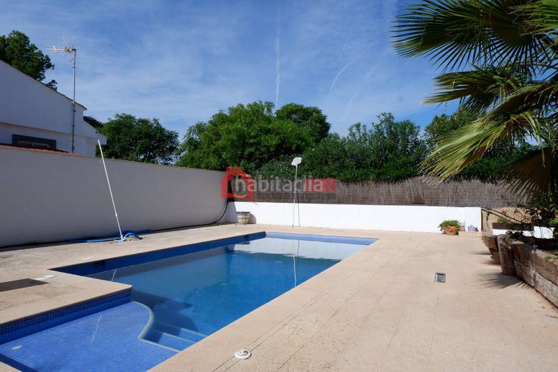 Foto 798eda90-3eb6-46e9-a4c4-39a58013b344. Chalet mit heizung parking pool in Los Pinares-La Masia Bétera