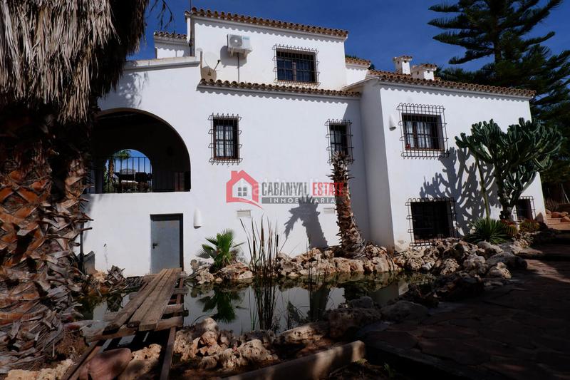 Foto 9134d7fd-20f1-49b0-b889-1c1f4a702c6c. Chalet mit heizung parking pool in Los Pinares-La Masia Bétera