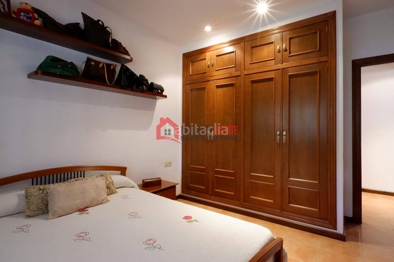 Foto b0238369-fb0d-4342-8e2a-162cb02fa1b7. Chalet mit heizung parking pool in Los Pinares-La Masia Bétera