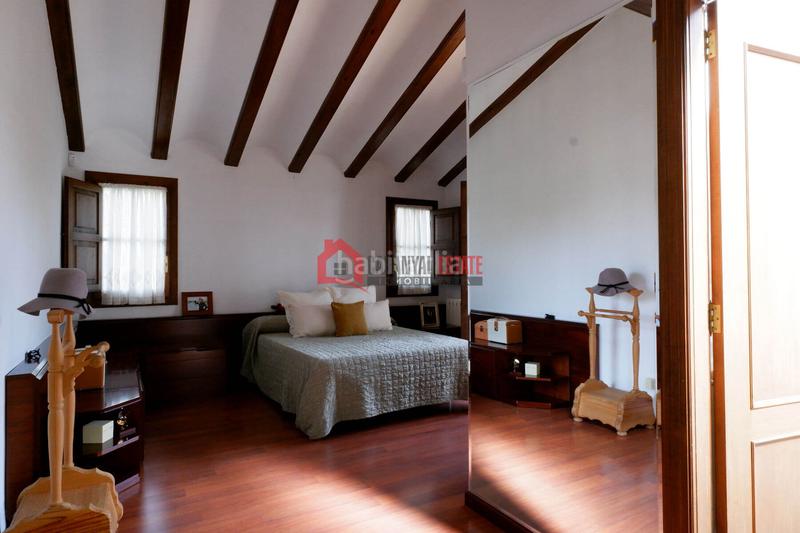 Foto ca4798f6-cedc-4cd4-b89f-499c4f8cee42. Chalet mit heizung parking pool in Los Pinares-La Masia Bétera