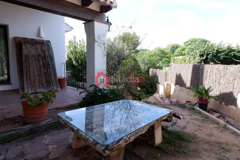 Foto e4a40a93-5835-4f69-b2ff-c9d2cf180e2c. Chalet mit heizung parking pool in Los Pinares-La Masia Bétera