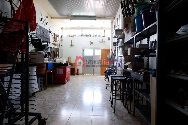 Foto a4afa328-d09d-4c88-b9e4-308ea8270b57. Local comercial a Avenida de Abril-9 de Octubre Sagunt