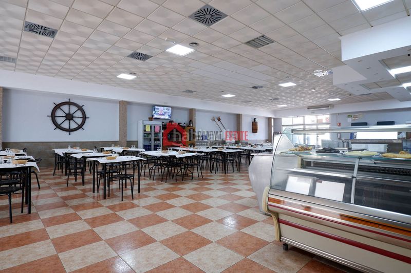 Foto ce5e082f-e976-469f-99b9-551351f5e873. Local comercial a Avenida de Abril-9 de Octubre Sagunt