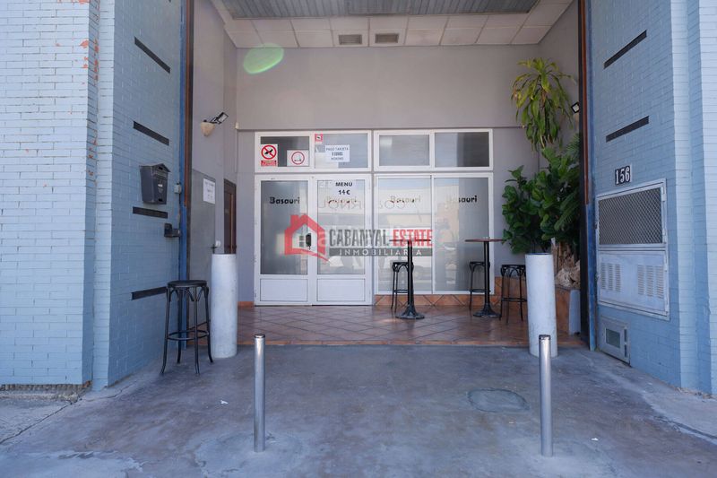 Foto edba0679-83c7-446e-85f2-d33fc77222d1. Local comercial a Avenida de Abril-9 de Octubre Sagunt
