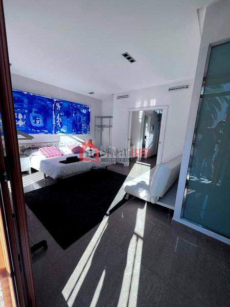 Foto 4143a8cc-26ab-4774-bfd4-ff981a7ff552. Casa a schiera in El Cabanyal-El Canyamelar Valencia